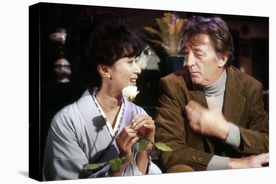 THE YAKUZA by SydneyPollack with Keiko Kishi, Robert Mitchum, 1974 (photo)-null-Stretched Canvas