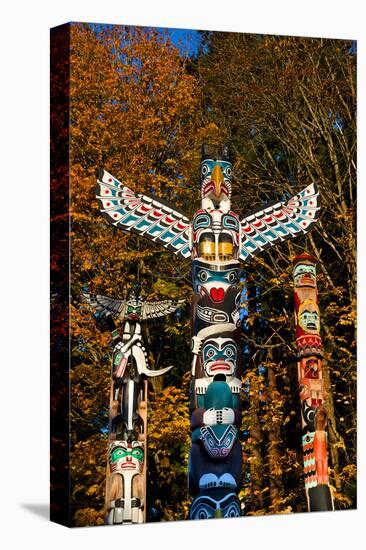 Totems Stanley Park Vancouver-null-Stretched Canvas