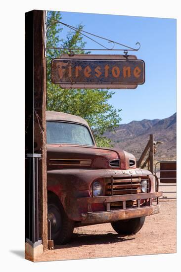 USA, Arizona, Route 66, Hackberry, Rusted Ford-Catharina Lux-Premier Image Canvas