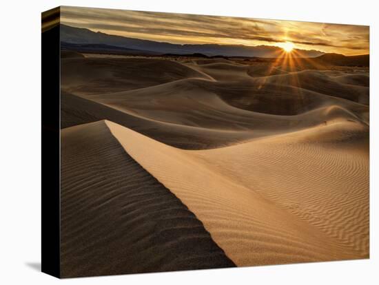 USA, California, Death Valley National Park, Sunrise over Mesquite Flat Dunes-Ann Collins-Premier Image Canvas