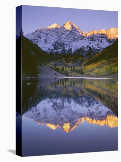 USA, Colorado, White River National Forest, Maroon Bells Snowmass Wilderness-John Barger-Premier Image Canvas