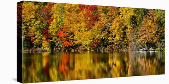 USA, New Hampshire, White Mountains, Reflections on Russell Pond-Ann Collins-Premier Image Canvas