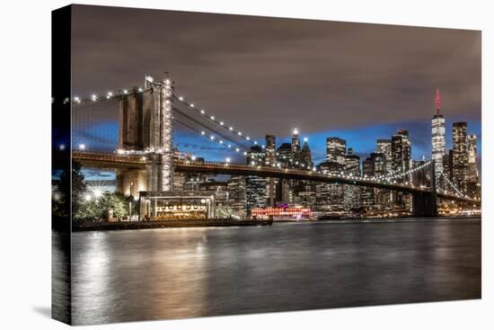 USA, New York. The Brooklyn Bridge and New York City skyline from DUMBO.-Hollice Looney-Premier Image Canvas