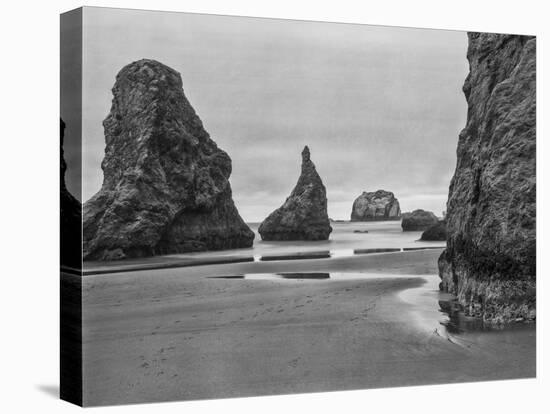 USA, Oregon, Coast Bandon Beach Monoliths-John Ford-Premier Image Canvas
