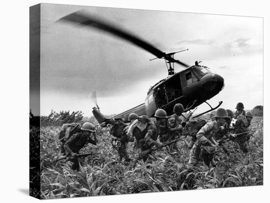 Vietnam War U.S. Army Helicopter-Nick Ut-Premier Image Canvas