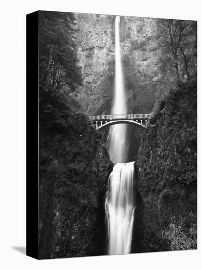 View of Multnomah Falls in Columbia Gorge, Oregon, USA-Walter Bibikow-Premier Image Canvas