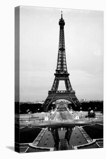 View of the Eiffel Tower Made in 1889 by Gustave Eiffel (1832-1923). Paris-Gustave Eiffel-Premier Image Canvas