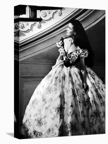 Vivien Leigh, as Scarlet O'Hara, Waits Anxiously at Staircase in Scene from "Gone with the Wind"-Peter Stackpole-Premier Image Canvas