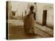 Voyage en Algérie : femme marchant dans une rue de Biskra-Henri Jacques Edouard Evenepoel-Premier Image Canvas