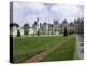 Vue ded la façade principale et la Cour du Cheval Blanc-null-Premier Image Canvas