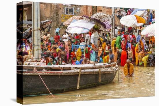 Worshipping Pilgrims on Ganges River, Varanasi, India-Ali Kabas-Premier Image Canvas