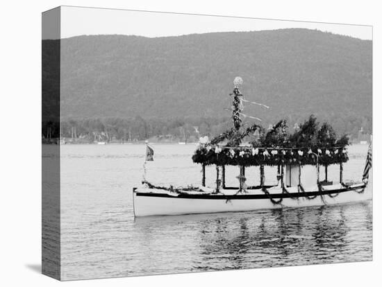Yacht Etto, Regatta Day, Fort Willam Henry Hotel, Lake George, N.Y.-null-Stretched Canvas