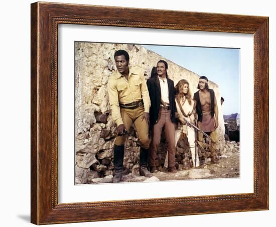 100 RIFLES, 1969 directed by TOM GRIES with Jim Brown, Burt Reynolds and Raquel Welch (photo)-null-Framed Photo