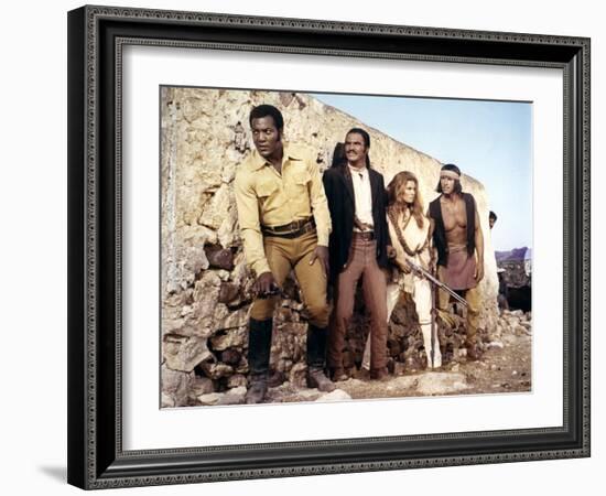 100 RIFLES, 1969 directed by TOM GRIES with Jim Brown, Burt Reynolds and Raquel Welch (photo)-null-Framed Photo