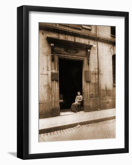 17 Rue Radzinville Ho?tel Maupeou-Eugène Atget-Framed Photographic Print