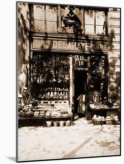 18 Quai de la Me?gisserie au Coq Hardi-Eugène Atget-Mounted Photographic Print