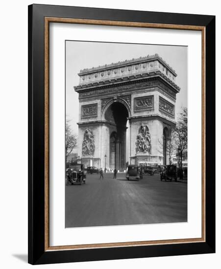 1920s Arc De Triomphe with Cars Paris, France-null-Framed Photographic Print