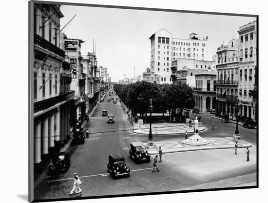 1930s-1940s Street Scene of the Prado Havana Cuba-null-Mounted Photographic Print