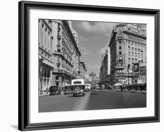 1930s-1940s the Diagonal Norte or the Avenida Roque Saenz Pena Buenos Aires, Argentina-null-Framed Photographic Print