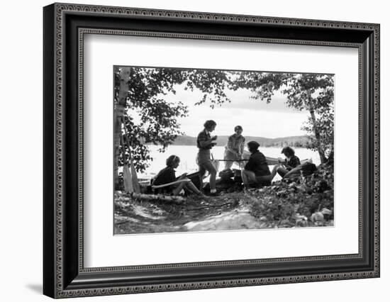 1930s 5 GIRLS AROUND CAMP FIRE NEAR LAKE CANOE SUMMER YOUTH ALGONQUIN PARK CANADA-H. Armstrong Roberts-Framed Photographic Print