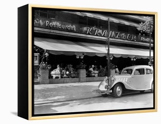 1930s Cafe Kranzler Kurfurstendamm Strasse Street Berlin, Germany-null-Framed Premier Image Canvas