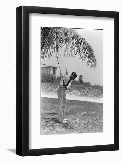 1930s MAN PLAYING GOLF GOLFING NEAR BILTMORE RESORT HOTEL CORAL GABLES FLORIDA-H. Armstrong Roberts-Framed Photographic Print