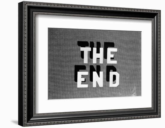 1930s THE END RETRO MOVIE TITLE-H. Armstrong Roberts-Framed Photographic Print