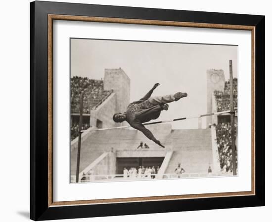 1936 Berlin Olympics-Robert Hunt-Framed Photographic Print