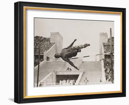 1936 Berlin Olympics-Robert Hunt-Framed Photographic Print