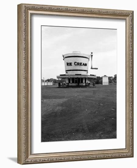 1937 Roadside Refreshment Stand Shaped Like Ice Cream Maker-null-Framed Photographic Print