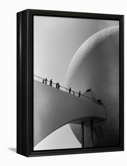 1939 World's Fair Visitors Entering the Perisphere-Alfred Eisenstaedt-Framed Premier Image Canvas