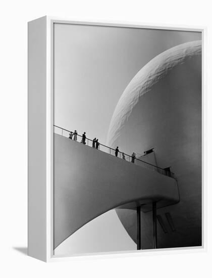 1939 World's Fair Visitors Entering the Perisphere-Alfred Eisenstaedt-Framed Premier Image Canvas