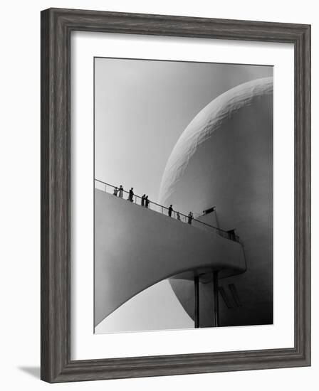 1939 World's Fair Visitors Entering the Perisphere-Alfred Eisenstaedt-Framed Photographic Print
