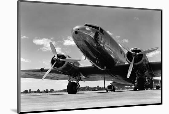 1940s DOMESTIC PROPELLER PASSENGER AIRPLANE DUAL ENGINE LANDING GEAR NOSE AND PARTIAL WINGS VISIBLE-H. Armstrong Roberts-Mounted Photographic Print