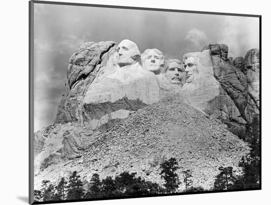 1940s Mount Rushmore South Dakota-null-Mounted Photographic Print