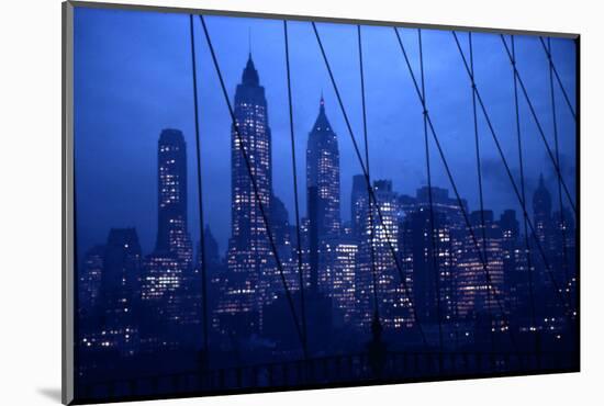 1945: New York Skyline View During Twilight Hours-Andreas Feininger-Mounted Photographic Print