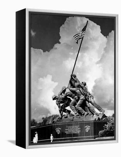 1950s Usmc War Memorial Iwo Jima 1945 Washington DC-null-Framed Premier Image Canvas