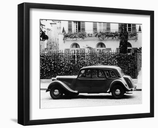 1954 Citroën 15CV Familiale Parked Outside a House-null-Framed Photographic Print