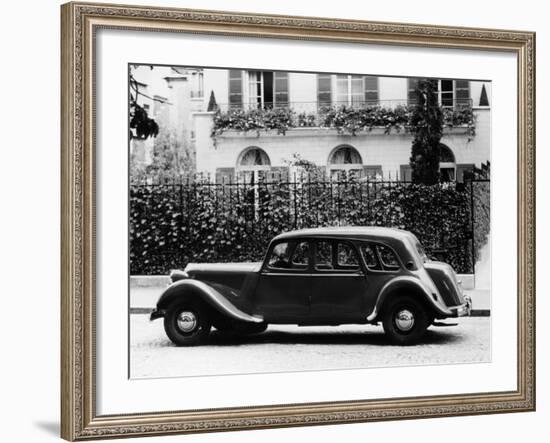 1954 Citroën 15CV Familiale Parked Outside a House-null-Framed Photographic Print