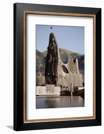 1971: View of a Sculpted Floating House Built by Chris Robert, Sausalito, California-Michael Rougier-Framed Photographic Print