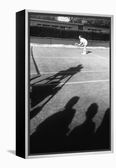1971 Wimbledon: Tennis Player in Ready Position-Alfred Eisenstaedt-Framed Premier Image Canvas