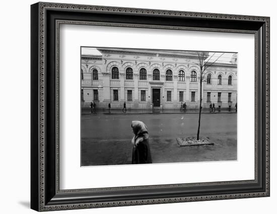 1975: Street in Romania-Gjon Mili-Framed Photographic Print