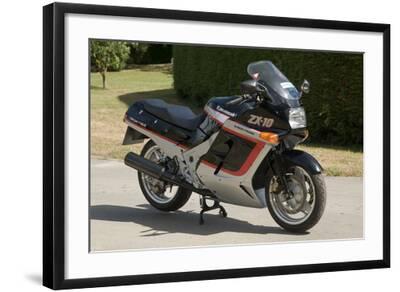 1989 Kawasaki ZX10E Photographic Print | Art.com