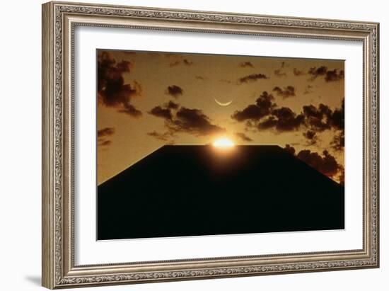 2001: A Space Odyssey, 1968-null-Framed Premium Photographic Print