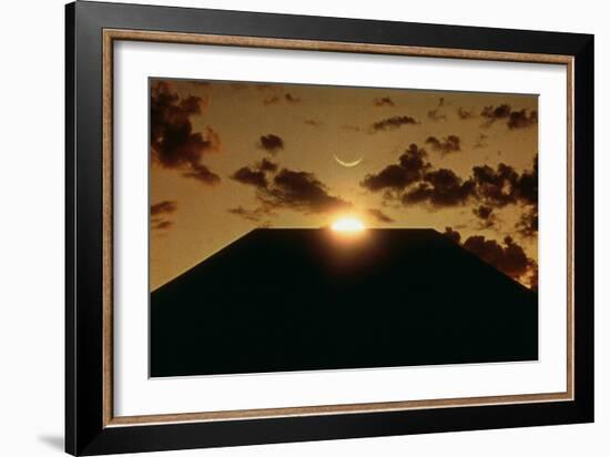 2001: A Space Odyssey, 1968-null-Framed Premium Photographic Print