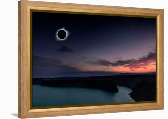 2018 total solar eclipse in Madras, Oregon over the Palisades State Park in path of totality-David Chang-Framed Premier Image Canvas