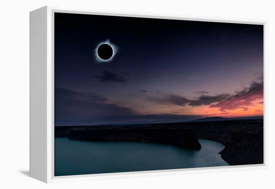 2018 total solar eclipse in Madras, Oregon over the Palisades State Park in path of totality-David Chang-Framed Premier Image Canvas