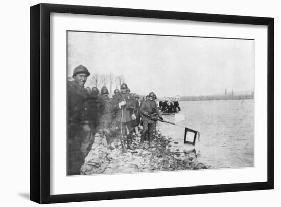 2nd Moroccan Division Bathes its Flags in the Rhine, Huningue, Alsace, France, 21 November 1918-null-Framed Giclee Print