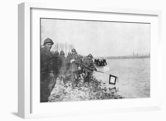 2nd Moroccan Division Bathes its Flags in the Rhine, Huningue, Alsace, France, 21 November 1918-null-Framed Giclee Print