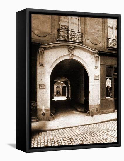 3 Rue des Lions, Ho?tel des Parlementaires-Eugène Atget-Framed Premier Image Canvas